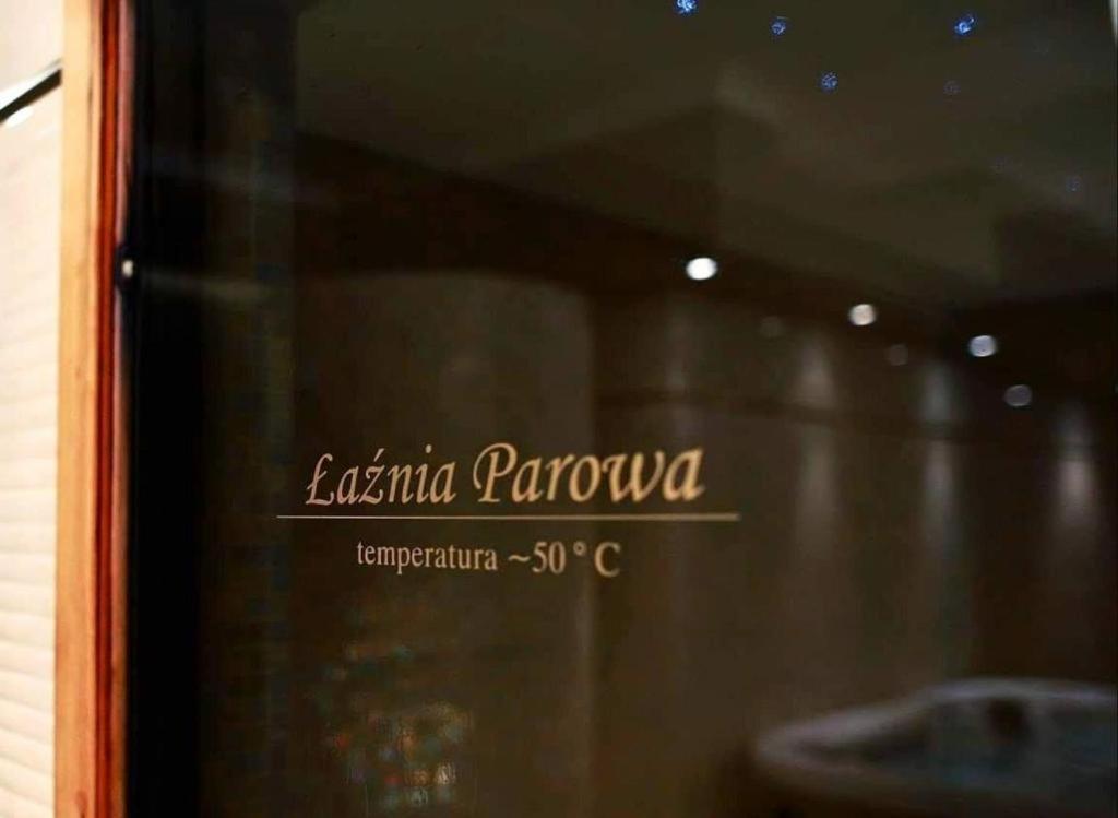 Dwor Czarneckiego Hotel Porosły Buitenkant foto